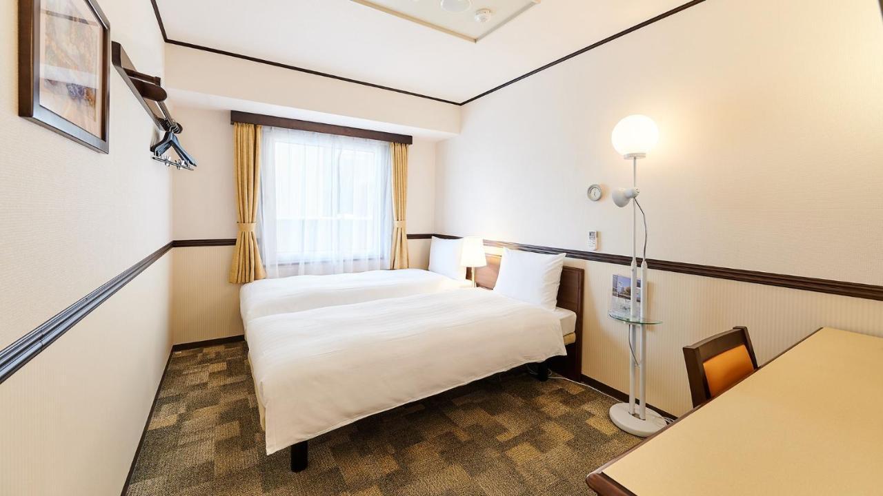 Toyoko Inn Osaka Itami Airport Toyonaka Luaran gambar