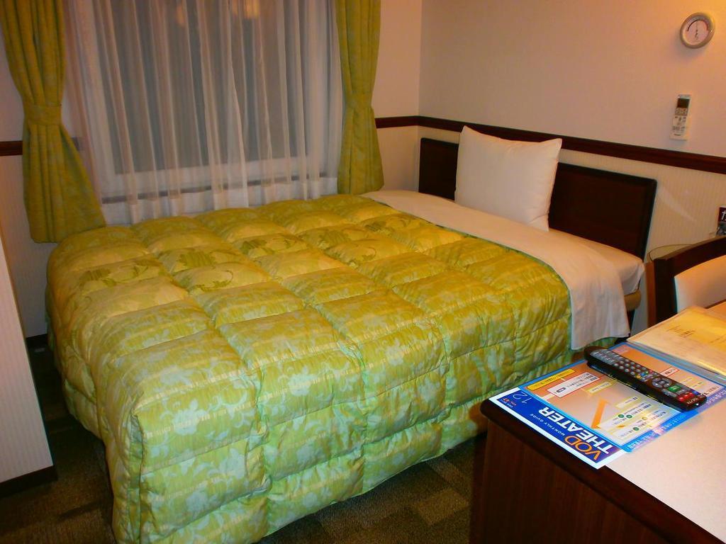 Toyoko Inn Osaka Itami Airport Toyonaka Luaran gambar